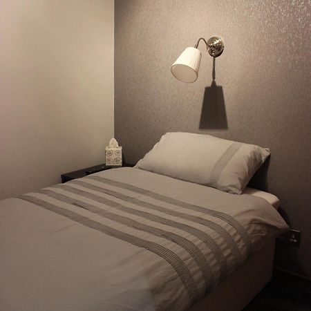 The New Lodge Pontardawe Экстерьер фото