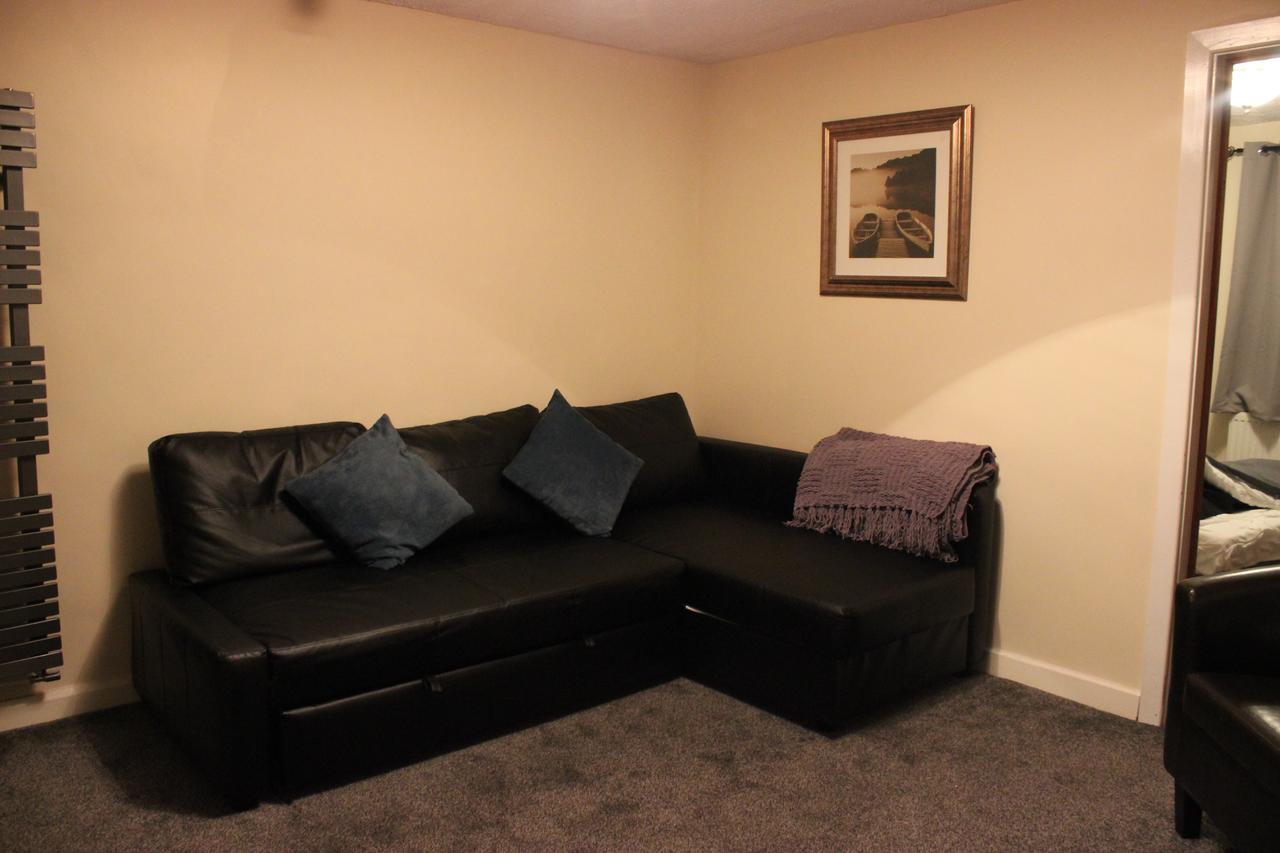 The New Lodge Pontardawe Экстерьер фото